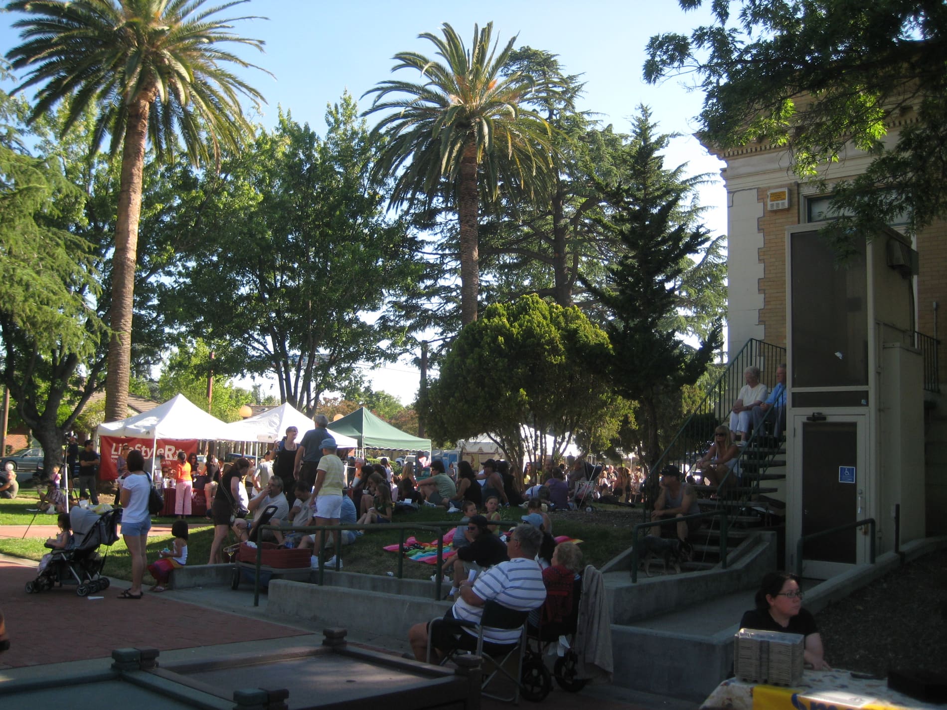 The Livermore Farmers Market at Carnegie Park downtown